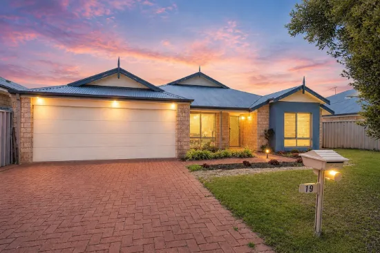 19 VALHERU AVENUE, Rockingham, WA 6168
