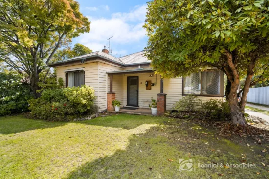 19 Victoria Road, Beechworth, Vic 3747