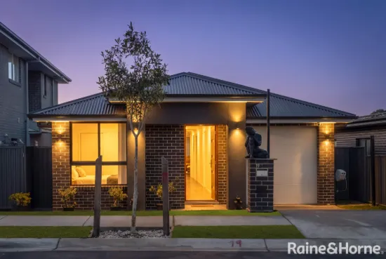 19 Violenta Way, Rosemeadow, NSW 2560