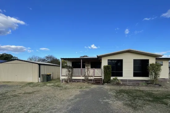 19 Wallace Street, Dalby, Qld 4405