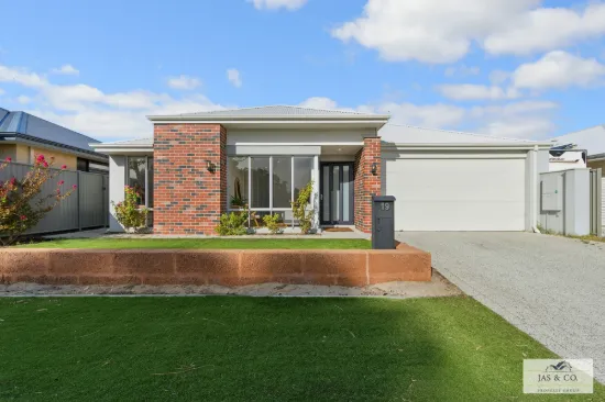 19 Winmalee Crescent, Caversham, WA 6055
