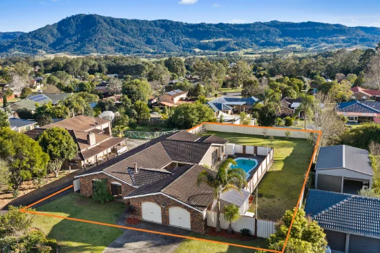 19 Woorin Close, Bomaderry, NSW 2541