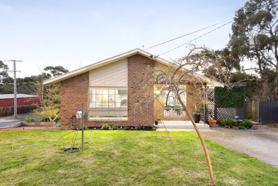 190 Erinbank Crescent, Attwood VIC 3049-Image