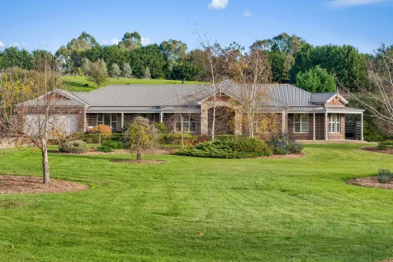 194 Panorama Drive, Gisborne, Vic 3437