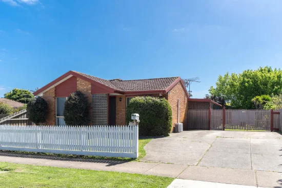 195 Hall Road, Carrum Downs, Vic 3201 - For Rent