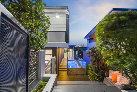 195A Kadumba  Street, Yeronga, Qld 4104