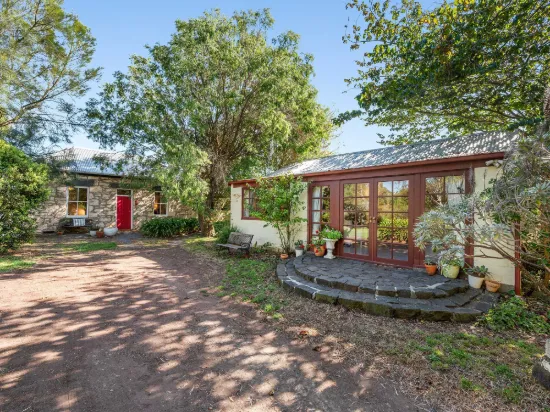 198 Princes Highway, Port Fairy, Vic 3284