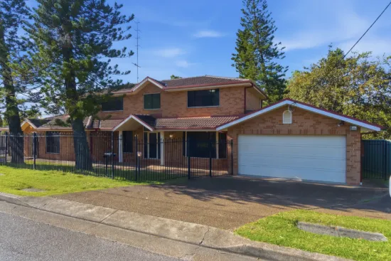 199 Lake Road, Elermore Vale, NSW 2287