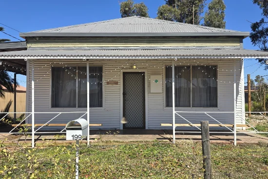 199 Walls Street, Iron Knob, SA 5611