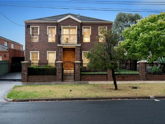 19A Cardinal Road, Oak Park, Vic 3046