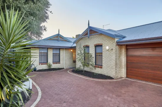 19A Davy Street, Alfred Cove, WA 6154