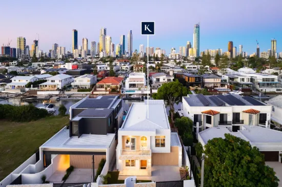 19a Vespa Crescent, Surfers Paradise, Qld 4217
