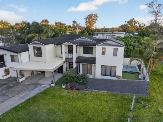 19B Melinda Street, Southport, Qld 4215