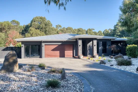 19C Hermitage Avenue, Mount Clear, Vic 3350