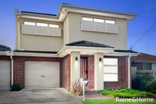 1A Leicester Crescent, Melton, Vic 3337