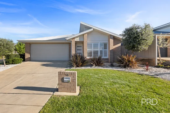1A Pooginook Place, Bourkelands, NSW 2650