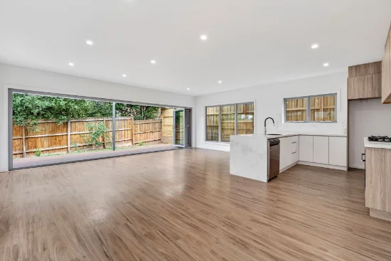 1A Thornbury Lane, Highton, Vic 3216