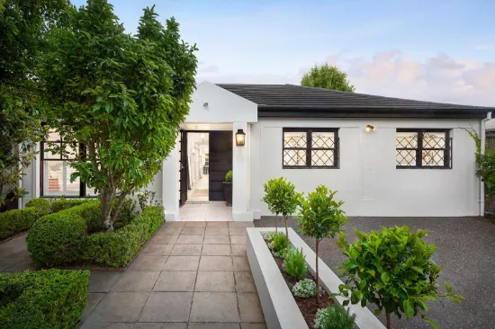 1B Haverbrack Avenue, Malvern, Vic 3144