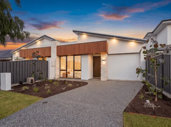 1d Worthley Road, Findon, SA 5023