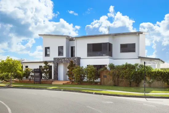 2/1 Kumbatine Street, Pimpama, Qld 4209