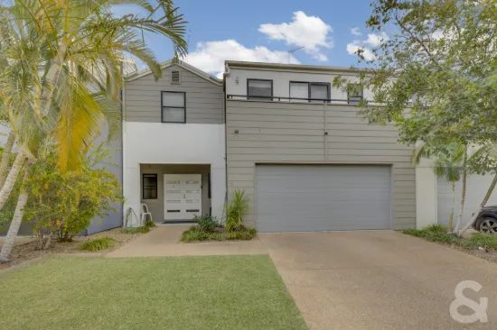 2/1 Michel Place, Telina, Qld 4680