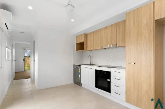 2/10 Luminous St, Morayfield, Qld 4506 - For Rent