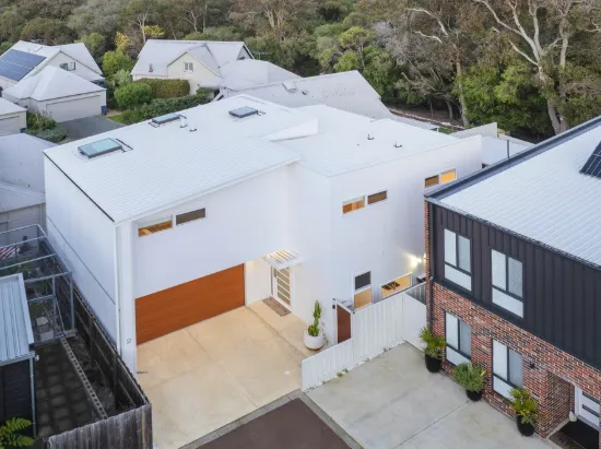 2/10 Martingale Drive, Dunsborough, WA 6281