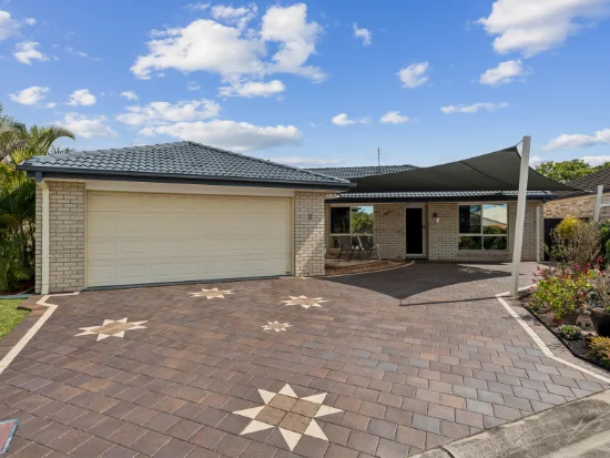 2/10 Penina Circuit, Cornubia, Qld 4130