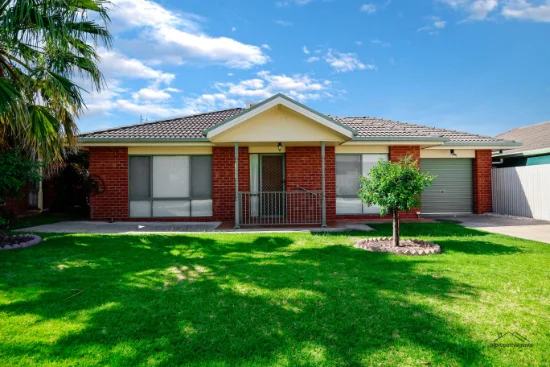 2/102 Bennett Road, Horsham, Vic 3400