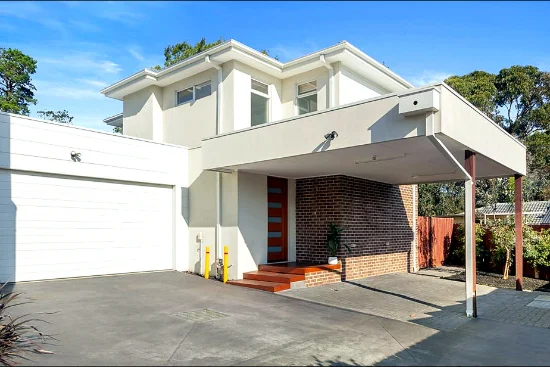 2/11 Attenborough Square, Wantirna, Vic 3152