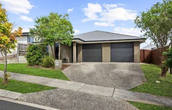 2/11 Cambridge Way, Ripley QLD 4306-Image