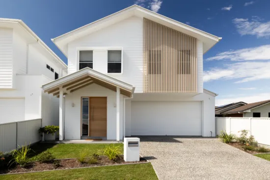 2/11 Finuge Court, Victoria Point, Qld 4165