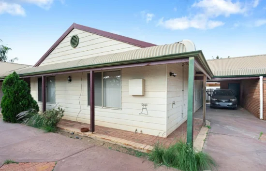 2/11 Johnston Street, Boulder, WA 6432