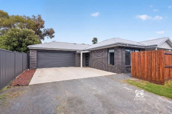 2/110 Princes Highway, Lucknow, Vic 3875