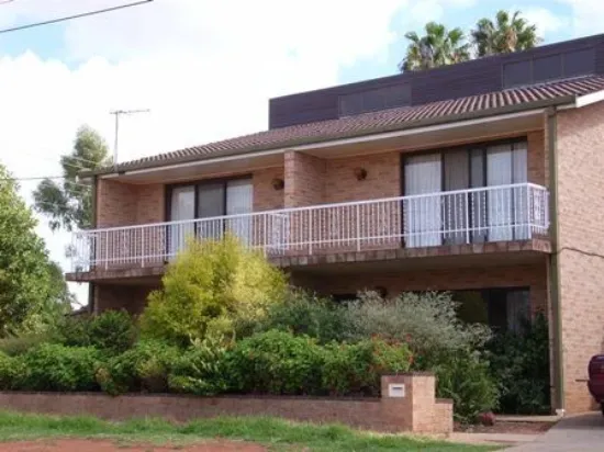 2/124 Kookora Street, Griffith NSW 2680-Image