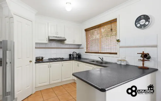 2/13 Beswick Street, Garfield, Vic 3814