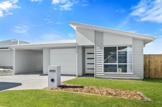 2/14  Kestrel Road, Park Ridge, Qld 4125