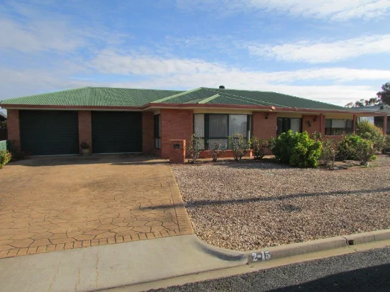 2/15 Hammill St, Donald, Vic 3480