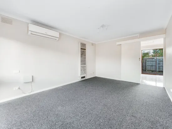 2/15 Tucker Street, Cranbourne, Vic 3977-Image