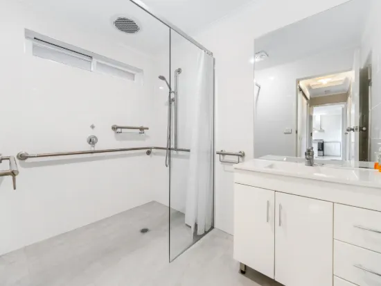 2/15 Tucker Street, Cranbourne, Vic 3977-Image