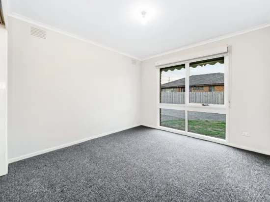 2/15 Tucker Street, Cranbourne, Vic 3977-Image