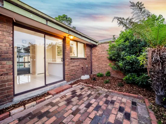 2/15 Tucker Street, Cranbourne, Vic 3977-Image