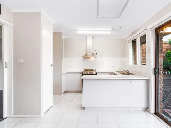 2/15 Tucker Street, Cranbourne, Vic 3977-Image