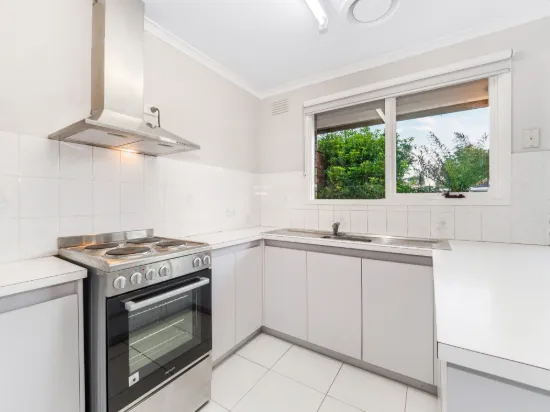 2/15 Tucker Street, Cranbourne, Vic 3977-Image