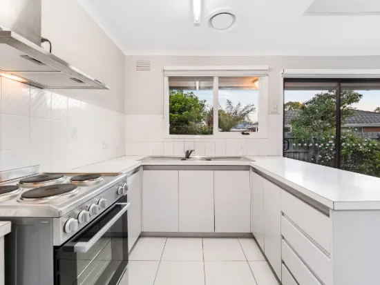 2/15 Tucker Street, Cranbourne, Vic 3977-Image
