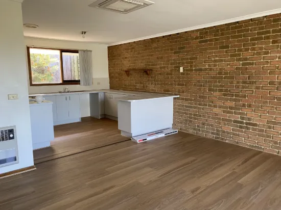 2/15 Yarrawood Avenue, Berrambool, NSW 2548