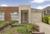 2/16 Orlando Drive, Truganina, Vic 3029