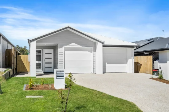 2/16 Royal Street, Park Ridge QLD 4125-Image