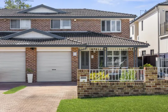 2/17 Mills Street, Merrylands, NSW 2160