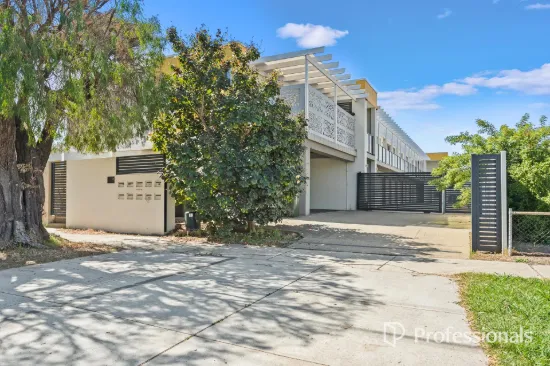 2/18 Mathoura Street, Midland, WA 6056